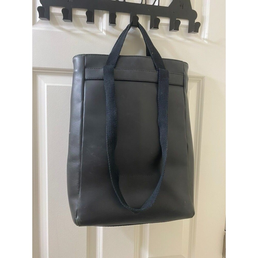 Atlas Supple Leather Backpack tote bag black